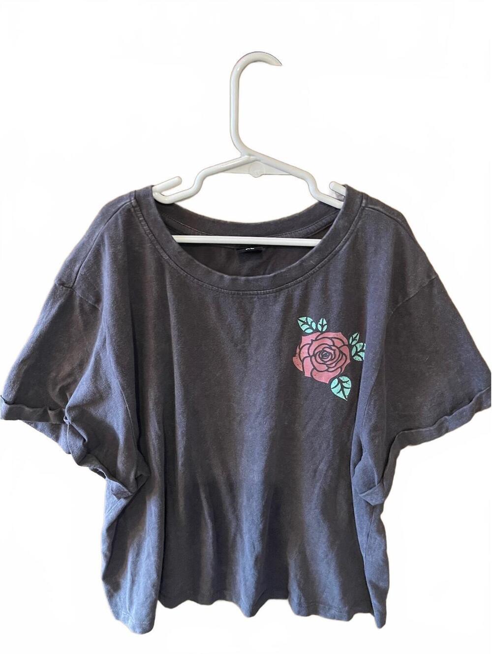 Crop top Vibe N XL Black Cotton Graphic T-Shirt with Rose and Dove Print